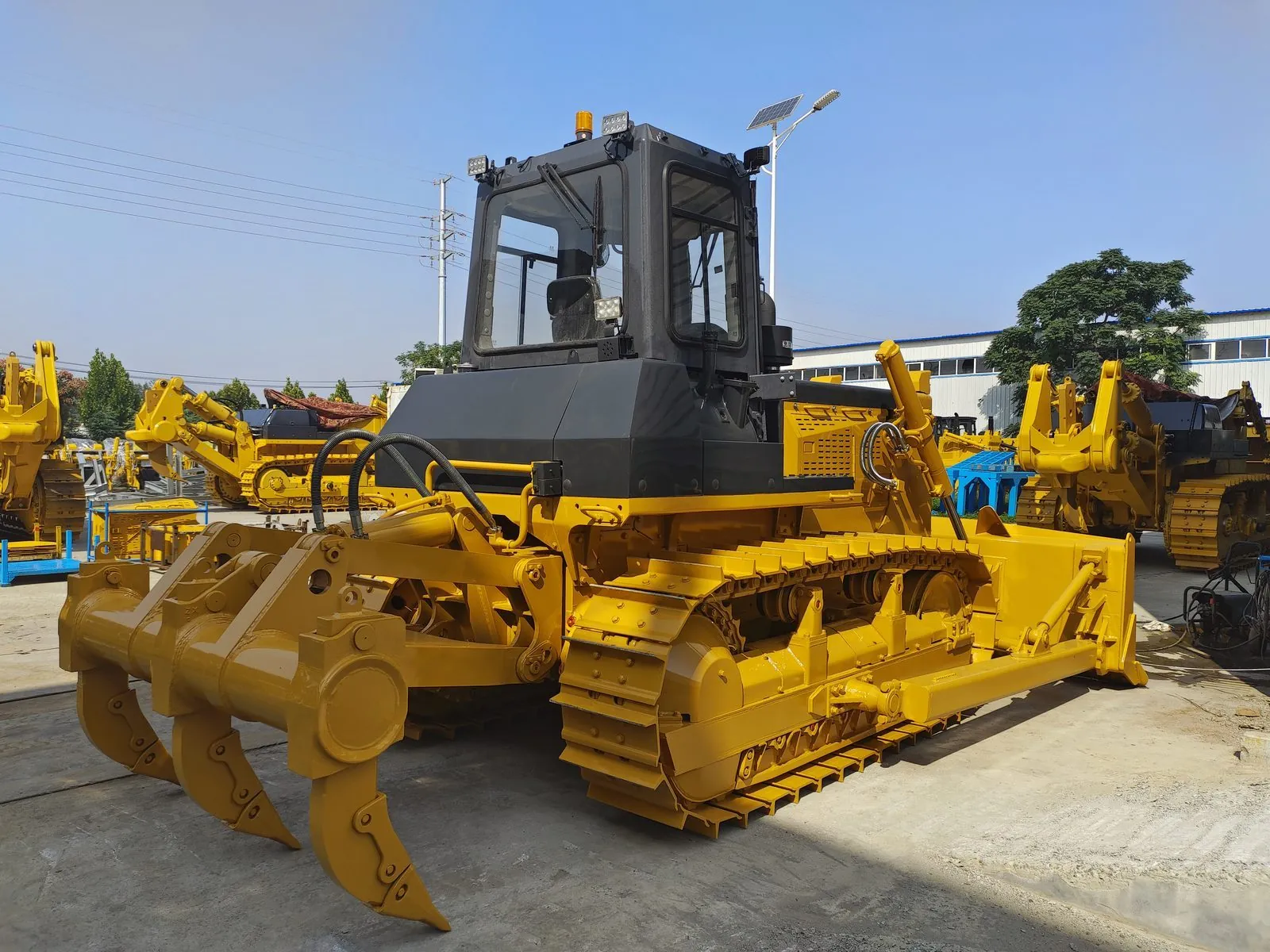 HD16 Crawler Bulldozer 3
