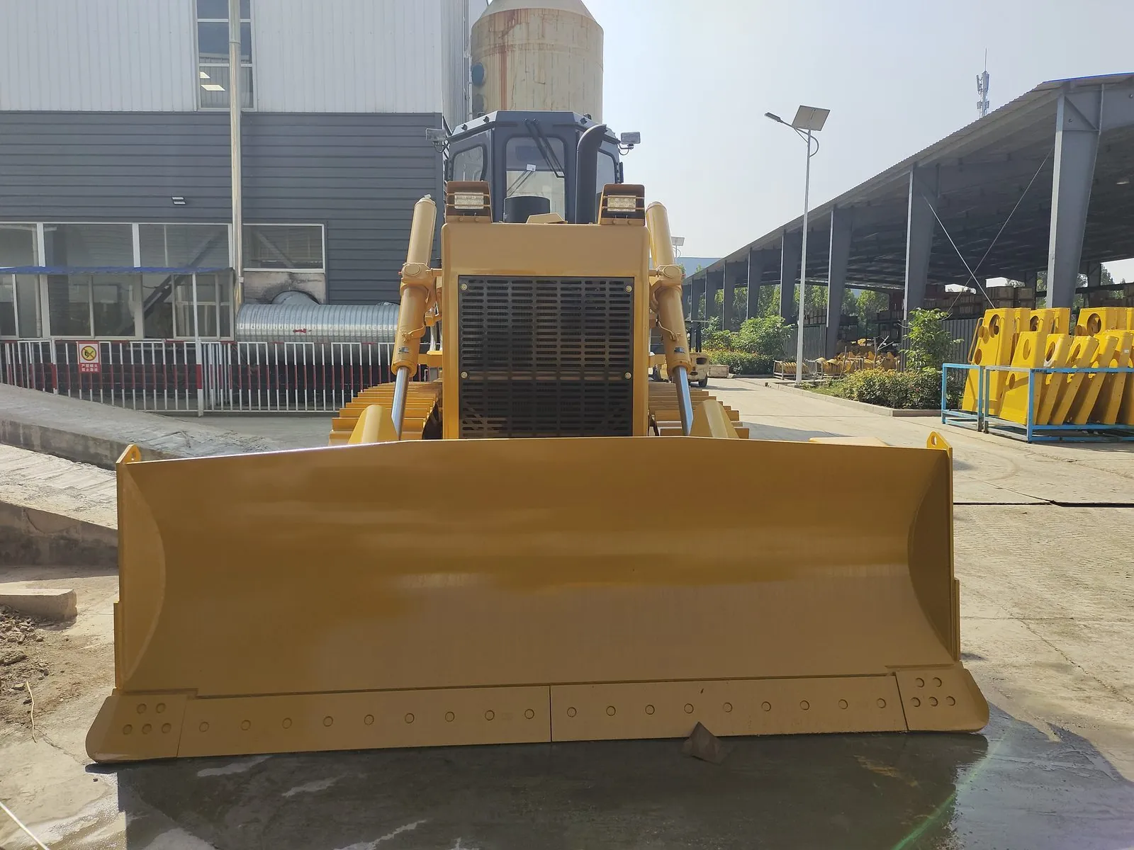 HD16 Crawler Bulldozer 4