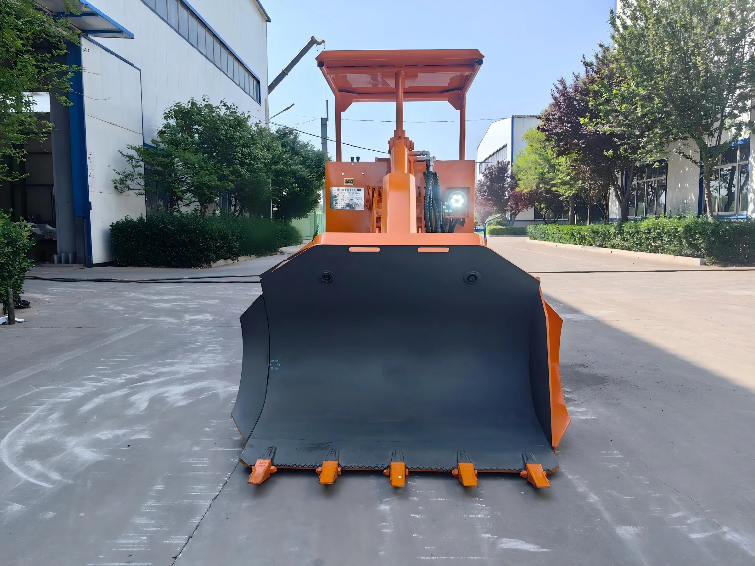 Side Dump Loader 6